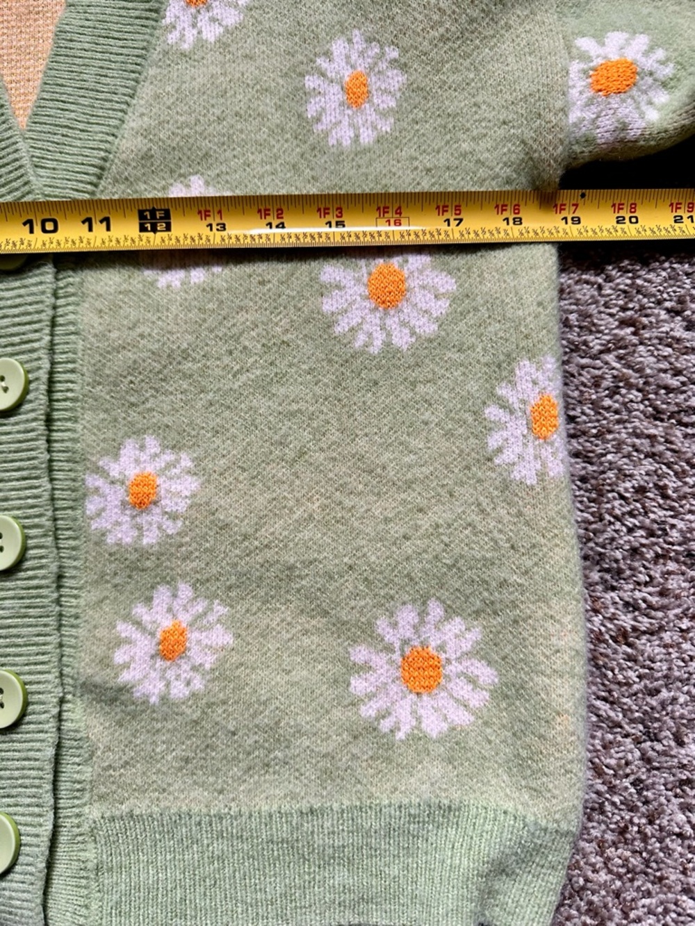 Green Daisy Cardigan Sweater - Picture 3 of 6